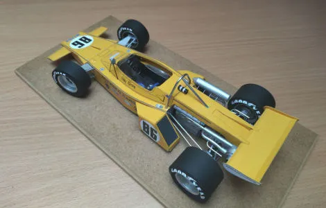 Papierový model McLaren M16 Indy500 1971